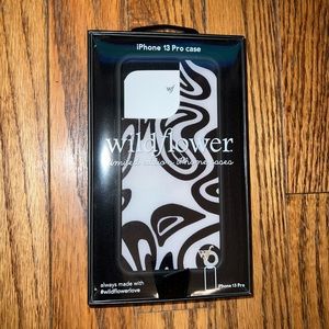Wildflower cases iPhone 13 Pro